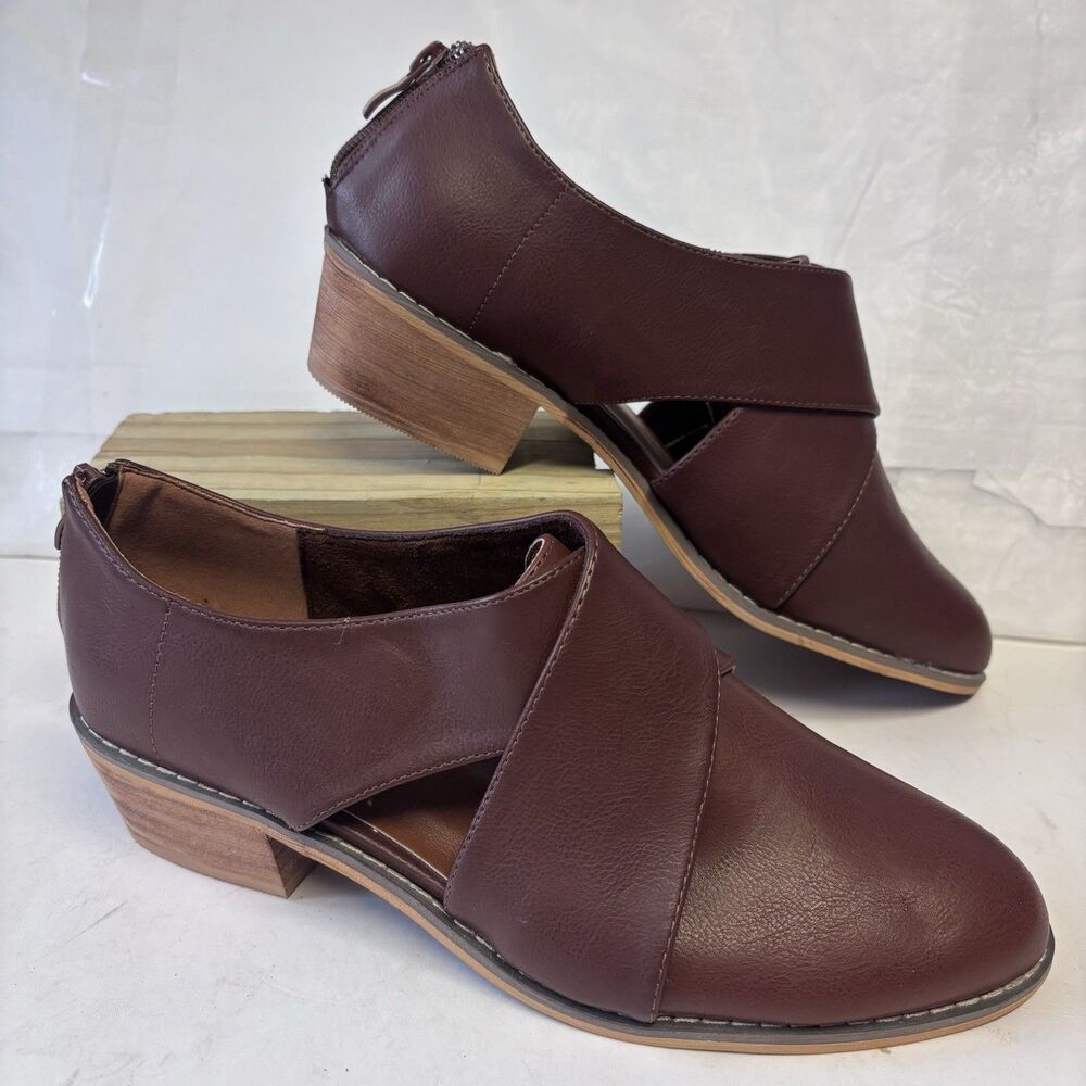 OLIVE STREET Charliee Brown Vegan Leather Flats Women’s 11 Slip On Open Sides